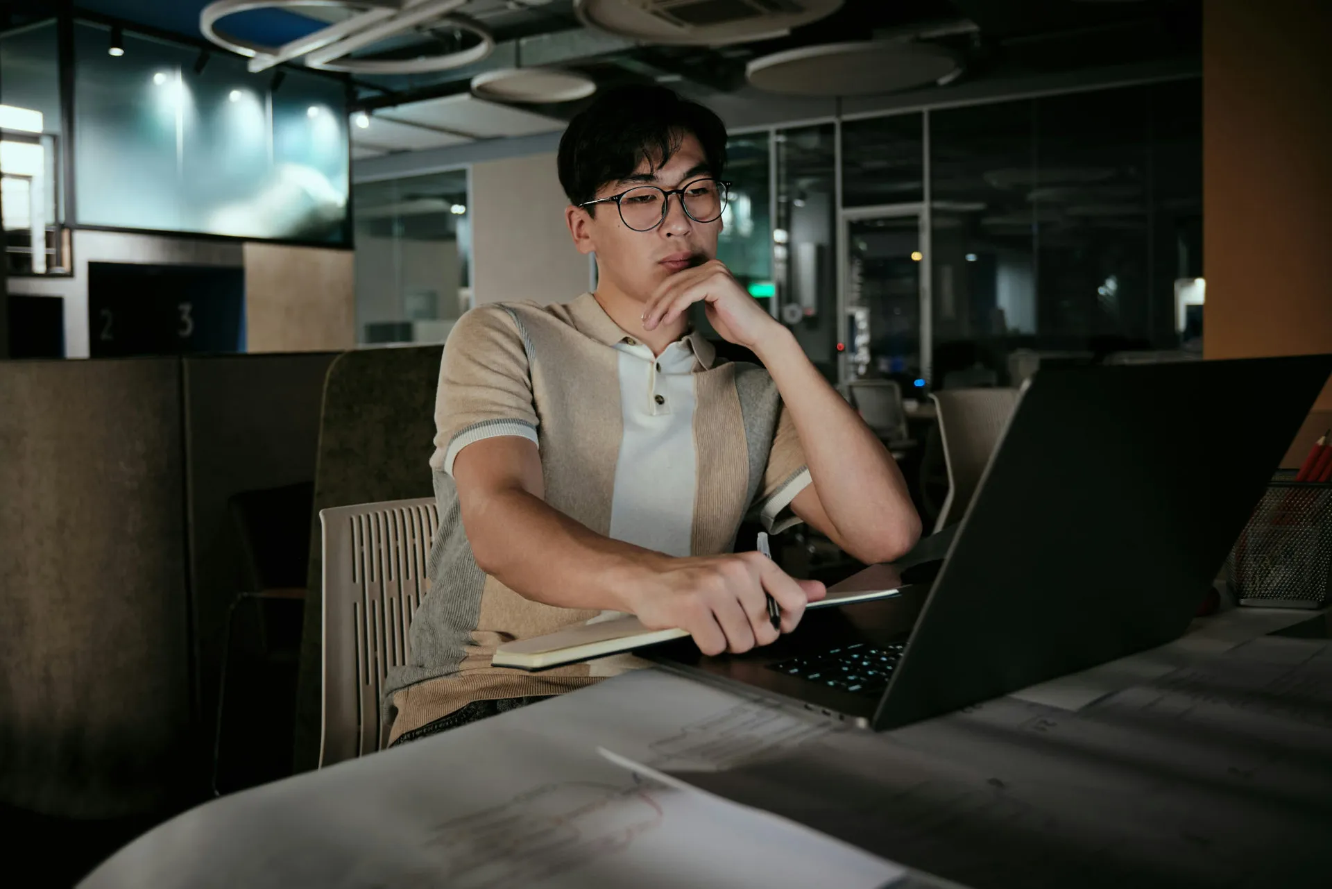 Expert Guide on Outsourcing to Vietnam: 2025 Edition