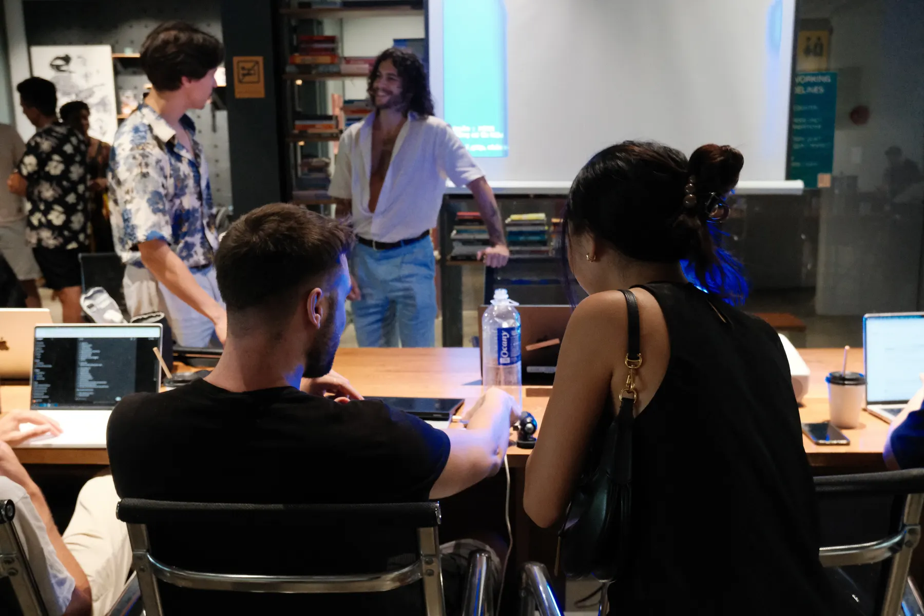Attendees shipping with AI coding agents at Frontier Club AI Meetup #2